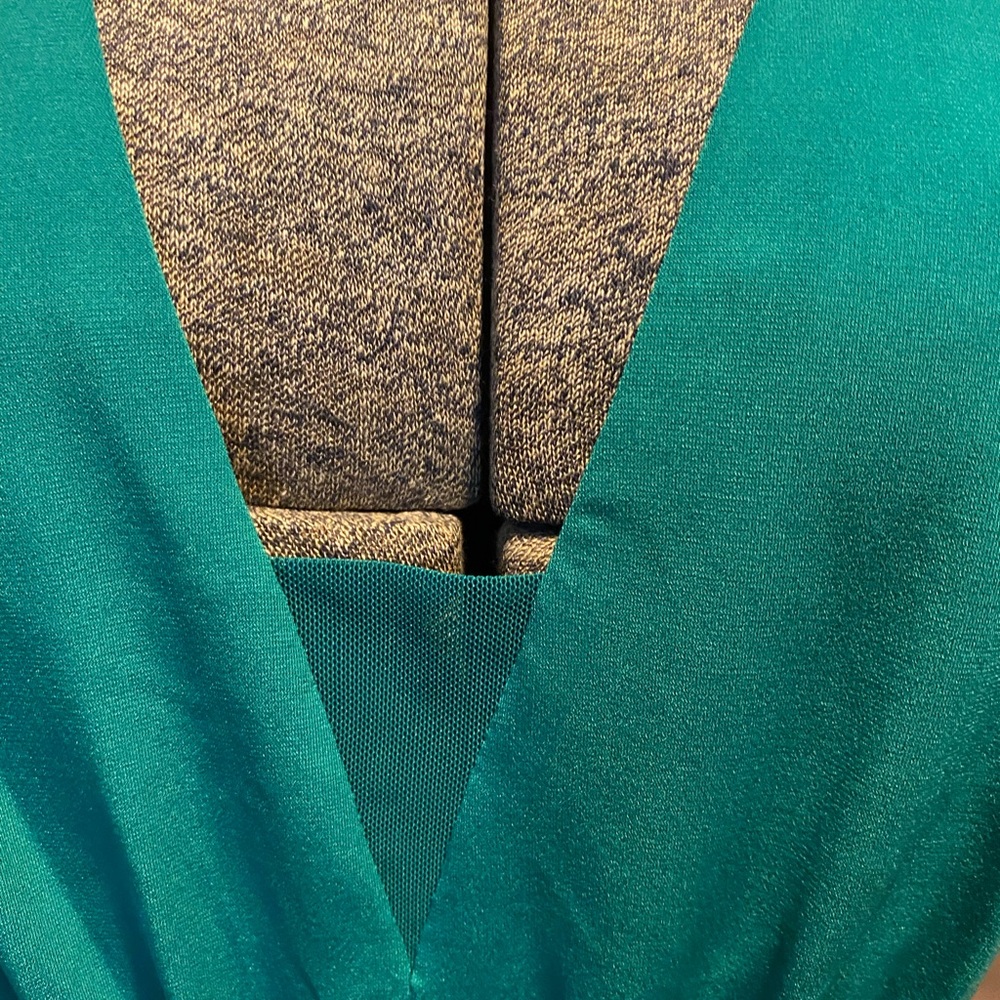 Halston Heritage Green V-Neck Maxi Dress with Embellished Waist - Picture 6 of 9